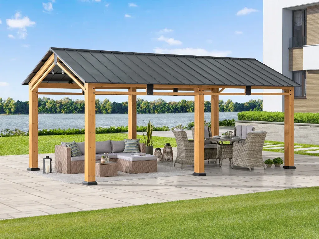 Zeder-Carports