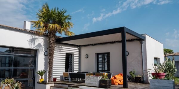 Realistic,Photo,Modern,Design,Bioclimatic,Pergola,With,Aluminum,Slats,Which