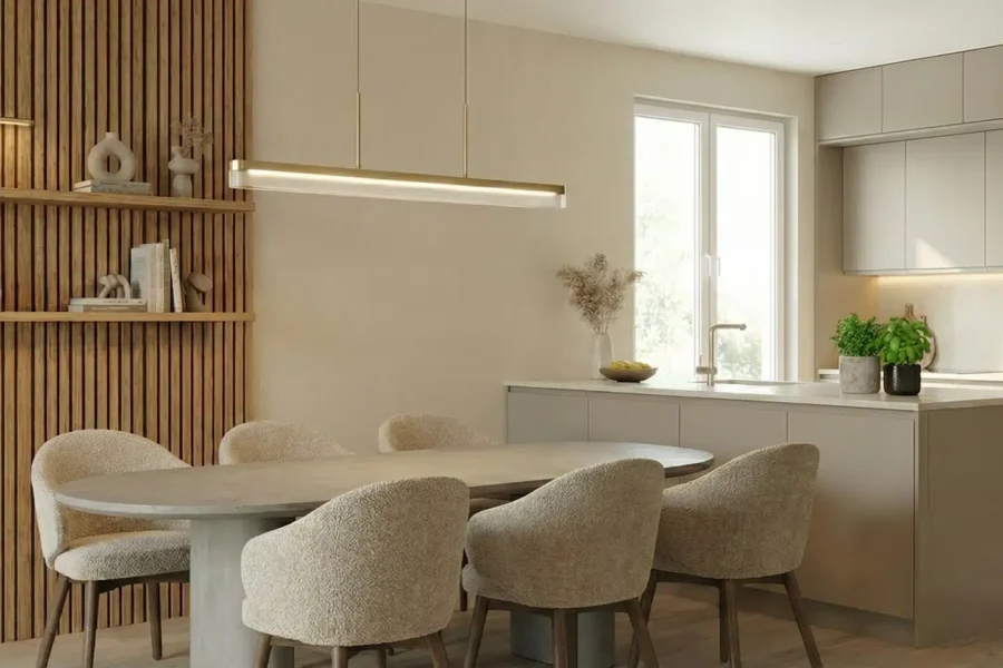 kueche Moderne Küche mit Akustikpaneel aus vertikalen Holzlatten an der Wand, Esstisch mit gepolsterten Stühlen und Kücheninsel mit Pflanzen und Fenster im Hintergrund